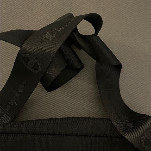 Champion Fanny Pack Belt Bag Black Embroidered Logo Adjustable Strap - Picture 6 of 6
